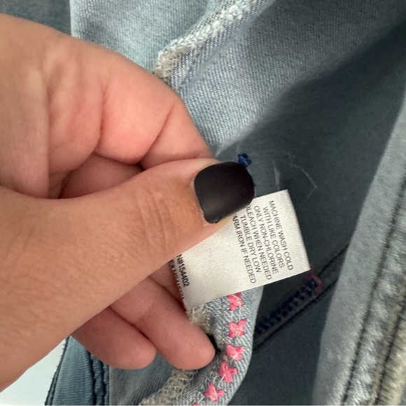 Cactus & Pearl Patch Detail Denim Jean Jacket Light Wash Women’s Size Small - Picture 8 of 10